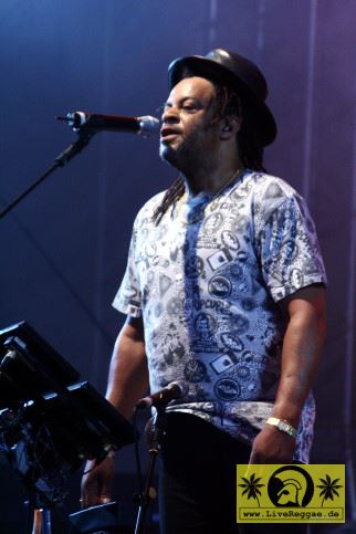 UB 40 (UK) Summer Jam Festival - Red Stage - Fuehlinger See, Koeln - 5. Juli 2009 (9).jpg